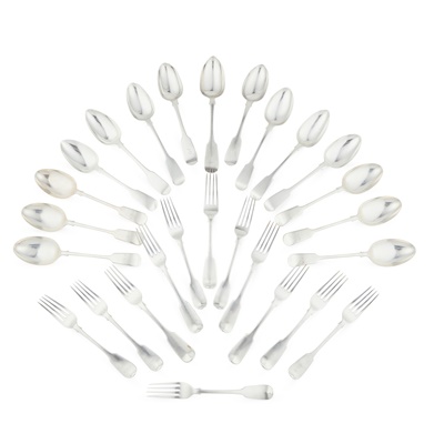 Lot 132 - A matched collection of Fiddle pattern flatware