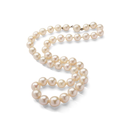 Lot 56 - A cultured pearl necklace