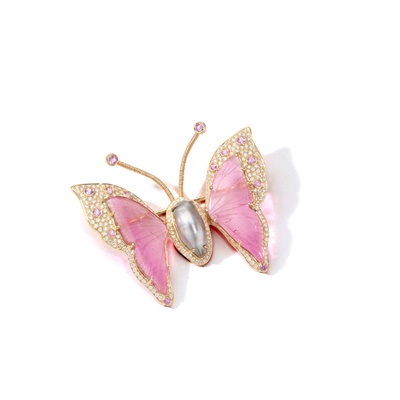 Lot 68 - A gem-set butterfly brooch