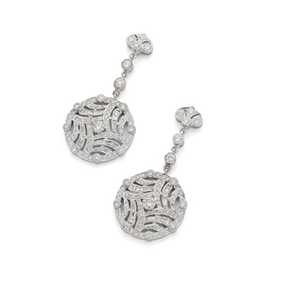 Lot 85 - A pair of diamond pendent earrings