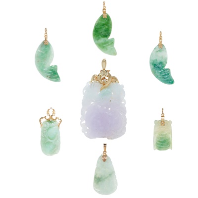 Lot 130 - A collection of jade pendants
