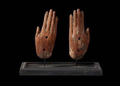 Lot 71 - ANCIENT EGYPTIAN WOODEN HANDS FROM AN ANTHROPOID SARCOPHAGUS