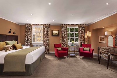 Lot 43 - TWO NIGHT LUXURY STAY FOR TWO AT THE CALEDONIAN CLUB, LONDON