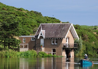 Lot 1 - THREE NIGHT STAY AT COLDINGHAM LOCH, FOR UP TO SIX PEOPLE, WITH OPTIONAL FLY FISHING