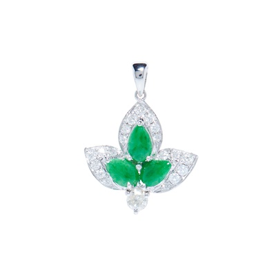 Lot 124 - A  jadeite jade and diamond pendant
