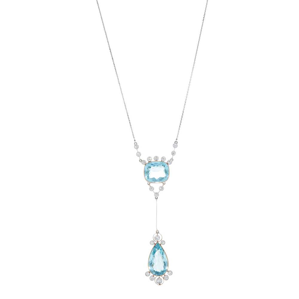 Lot 74 - An early 20th century aquamarine and diamond pendant