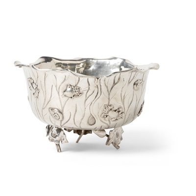 Lot 31 - CHINESE EXPORT SILVER 'LOTUS LEAF' BOWL