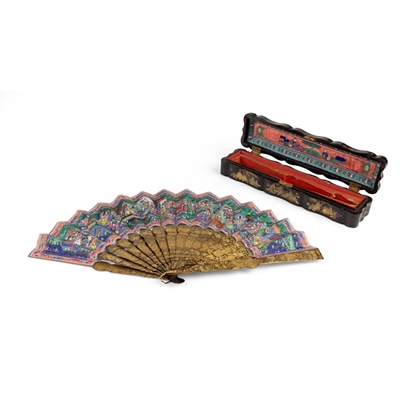 Lot 15 - FINE CANTON LACQUERED AND PAPER 'THOUSAND FACES' FAN