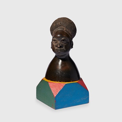 Lot 101 - AFRICAN BUST FROM THE ALBERTO MORROCCO COLLECTION