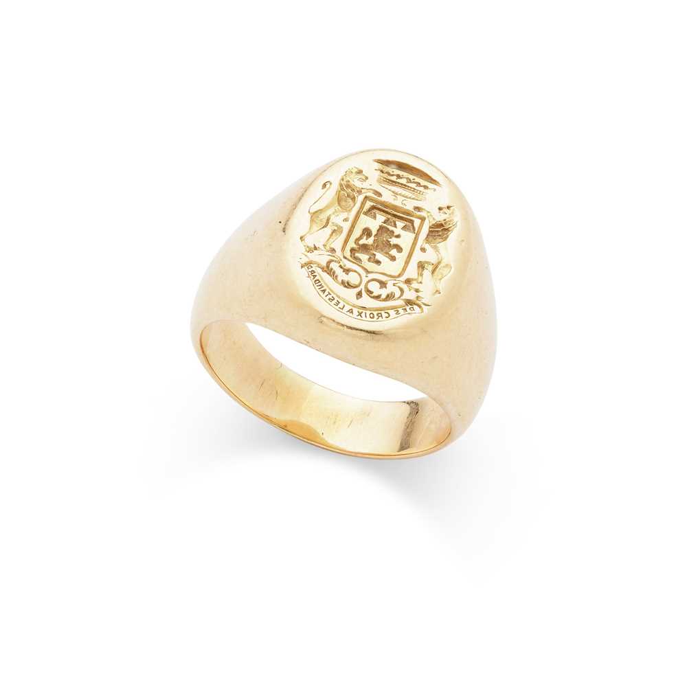 Lot 60 - A signet ring