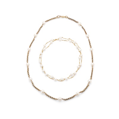 Lot 51 - Two cultured pearl neck chains