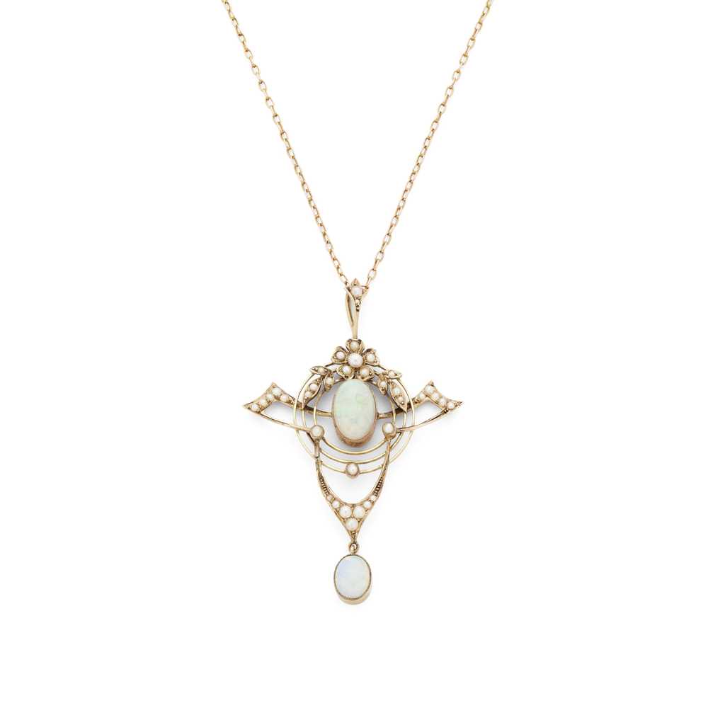 Lot 62 - An opal and pearl pendant