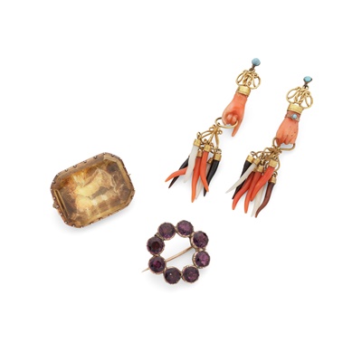 Lot 154 - A collection of antique jewellery