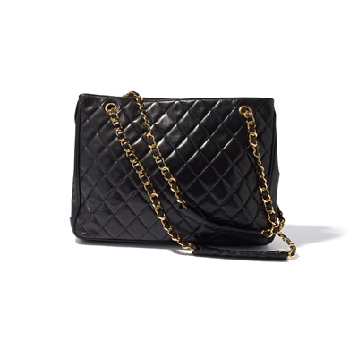 Lot 69 - Chanel: A black leather tote