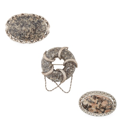 Lot 102 - A COLLECTION OF VICTORIAN GRANITE BROOCHES