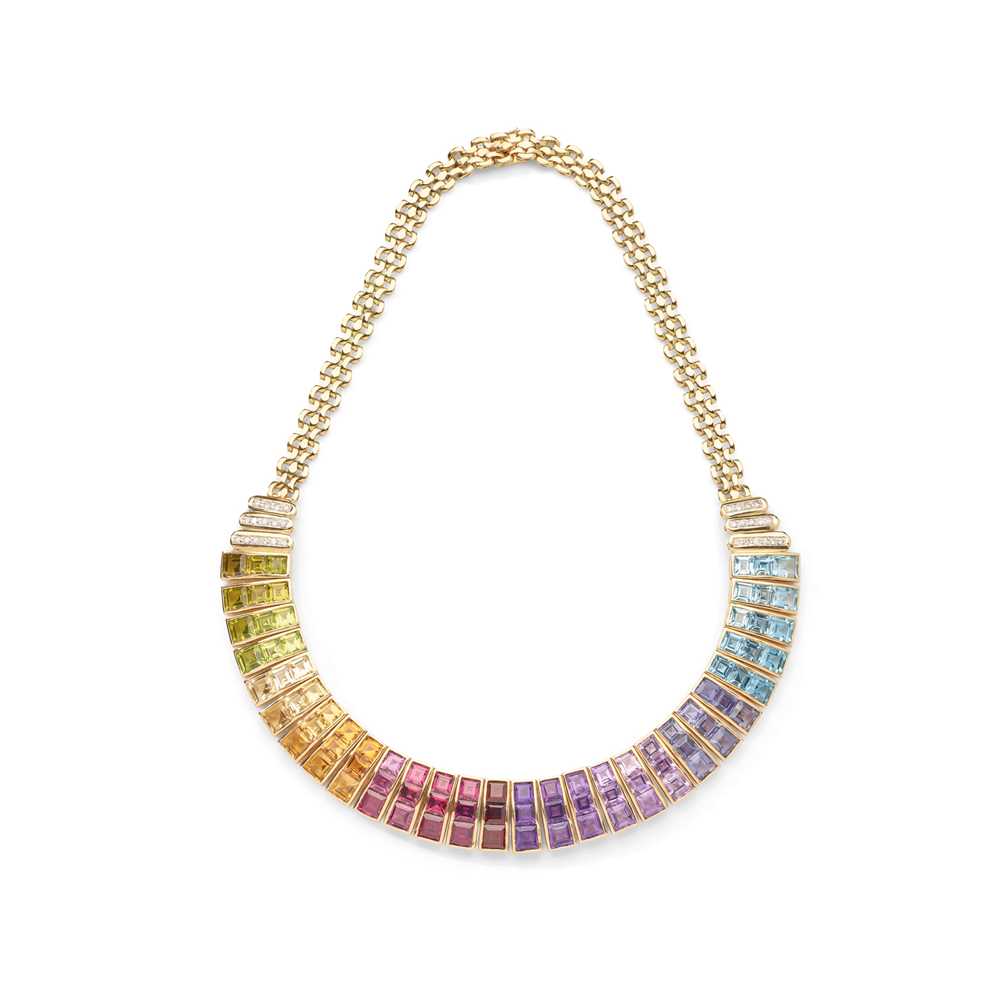 Lot 49 - A gem-set necklace