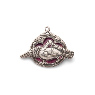 Lot 91 - Iona - A Scottish Provincial brooch/ pendant