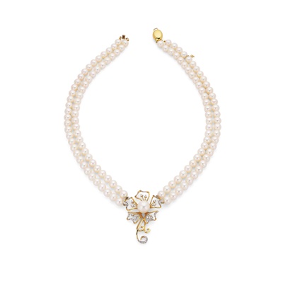 Lot 50 - A cultured pearl and diamond necklace
