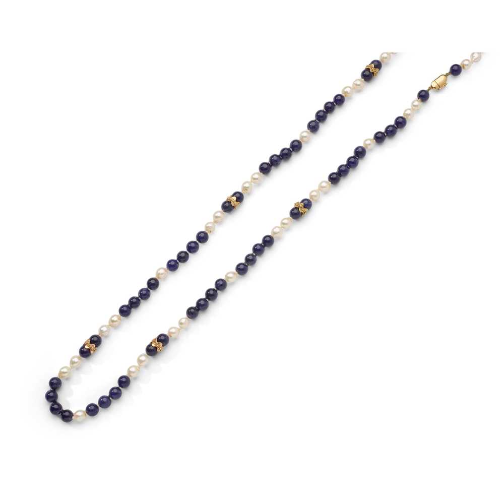 Lot 17 - Charles de Temple: A lapis lazuli and cultured pearl necklace, 1965