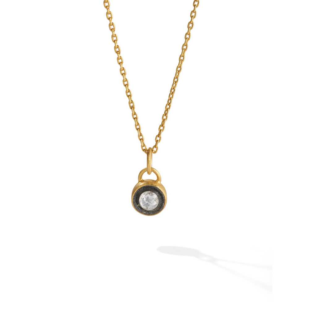 Lot 60 - A diamond single-stone pendant