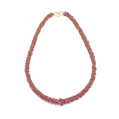 Lot 45 - A pink tourmaline necklace
