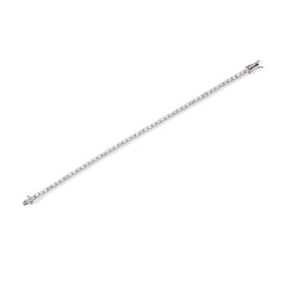 Lot 29 - A diamond line bracelet