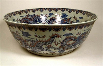 Lot 155 - A massive 19th/20th century Chinese Canton bowl