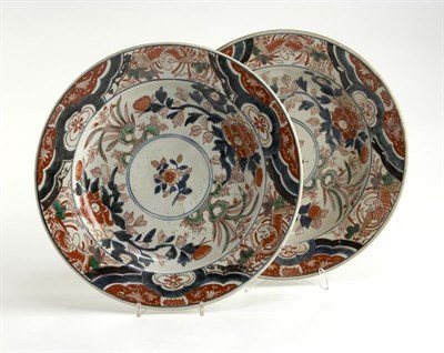 Lot 193 - A pair of Japanese Imari chargers<br/>circa 1680 REVISED ESTIMATE £600-800