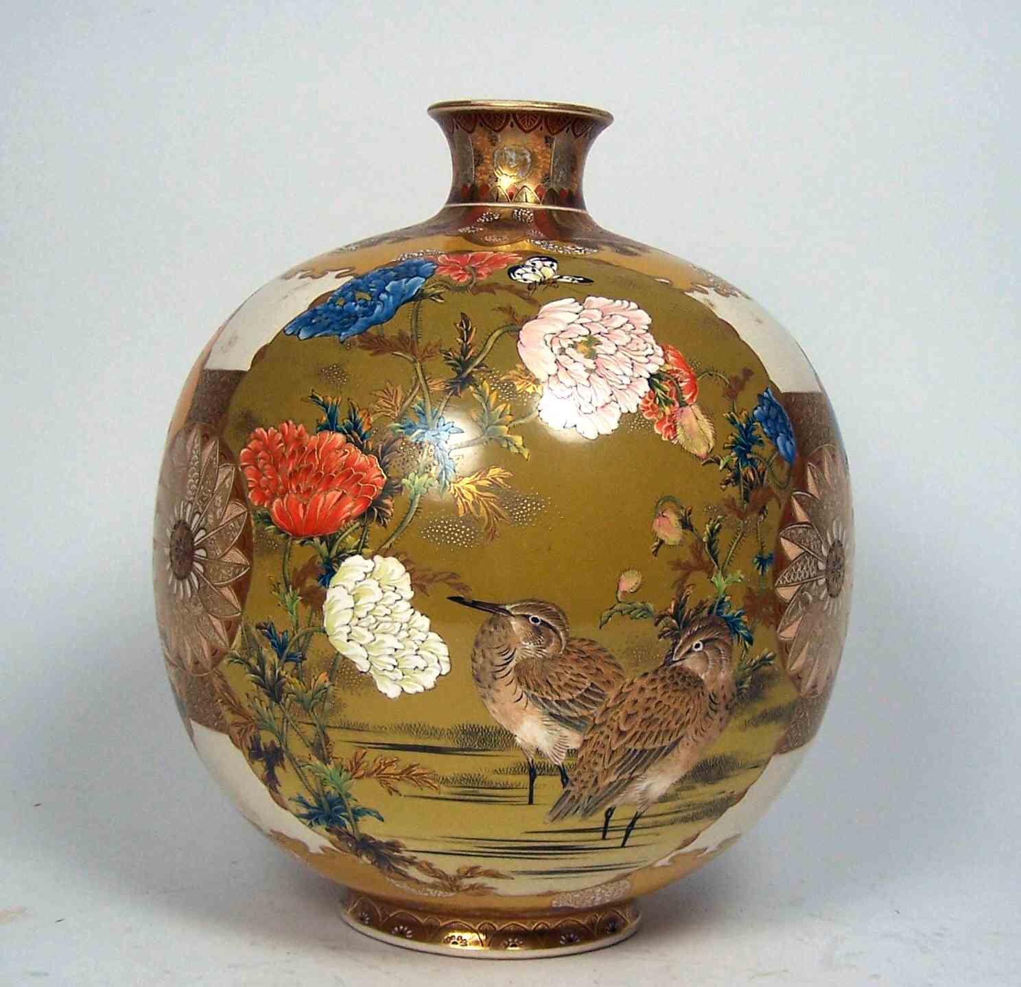 Identification satsuma vase Vases
